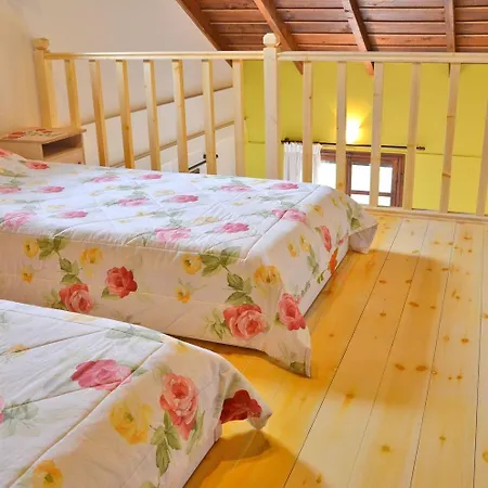 Therianos Traditional Фермерский дом *
