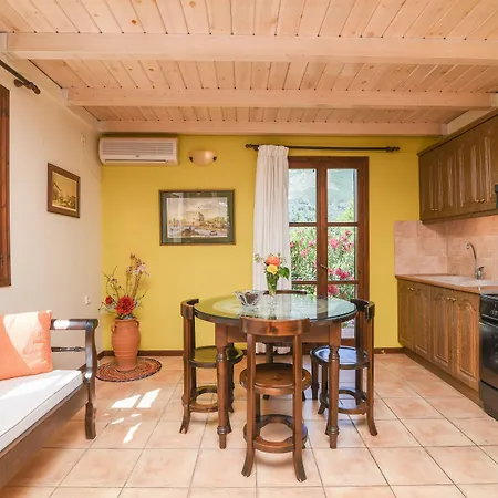 Therianos Traditional Kalithéa