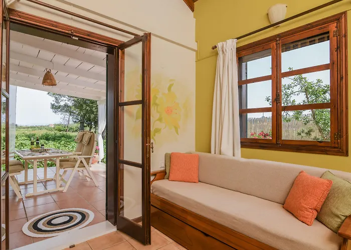 Therianos Traditional