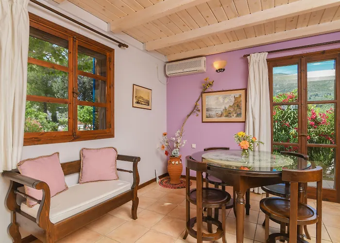 Therianos Traditional