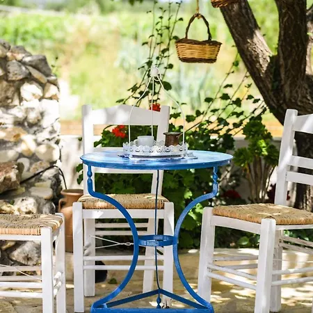 Agroturismo Therianos Traditional *