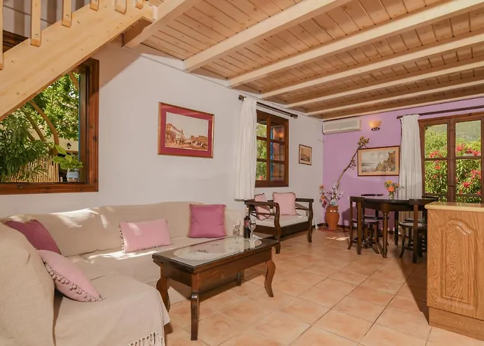 Therianos Traditional Çiftlik konaklama Kallithea (Zakynthos)